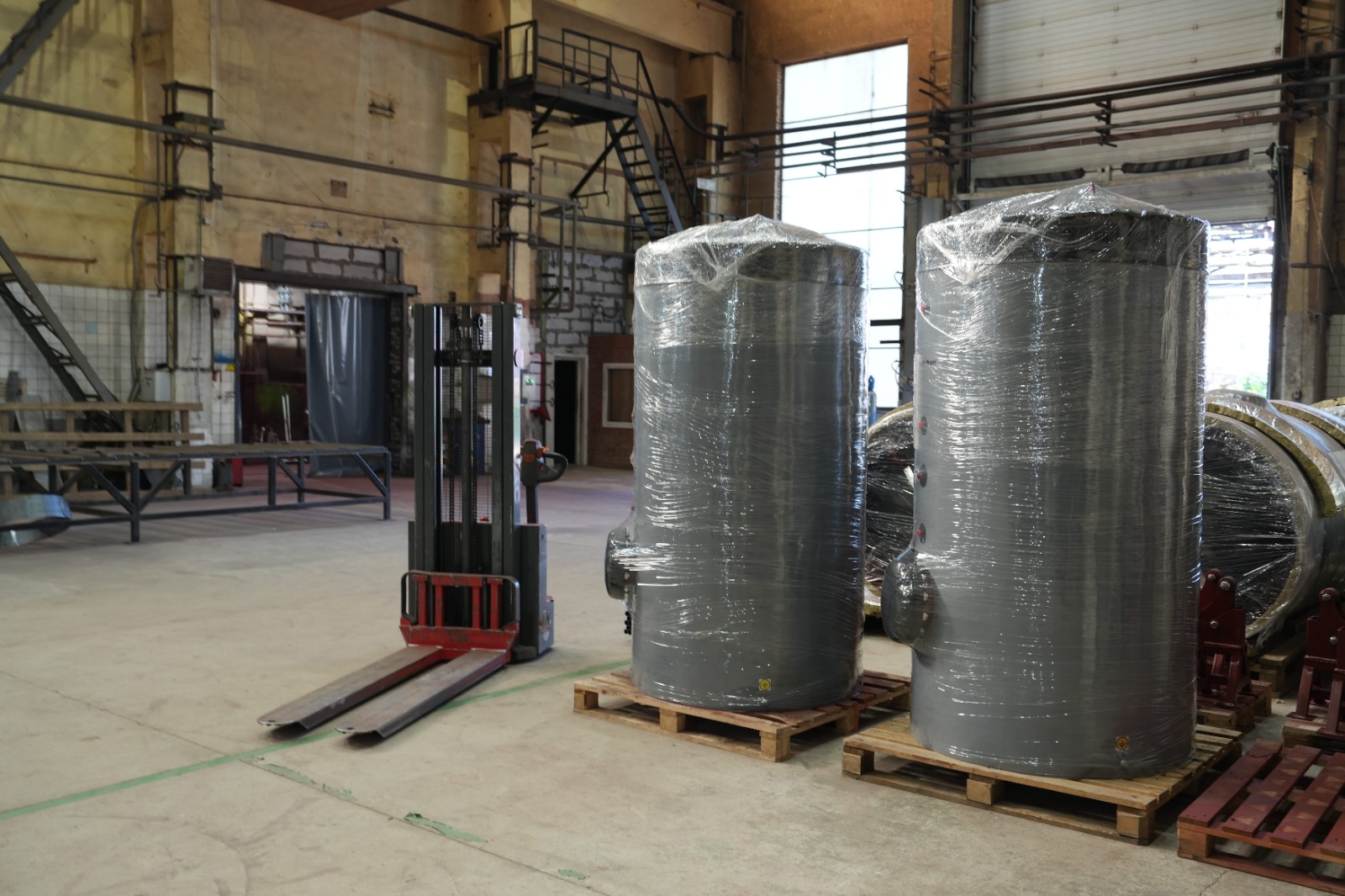 Промышленные водонагреватели.РФ Штатная линейка продукции включает в себя...